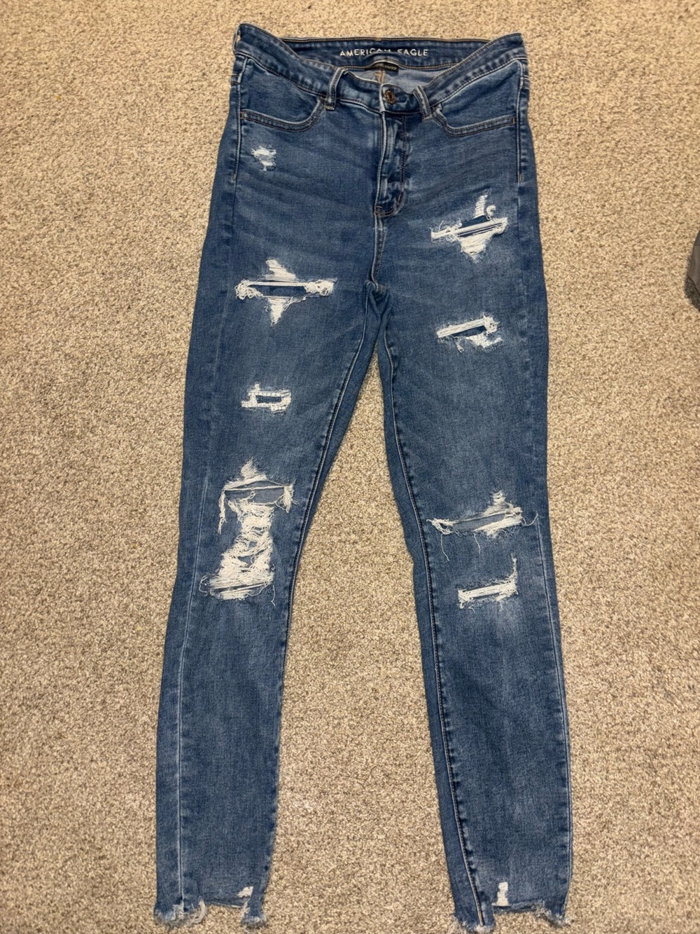 American Eagle distressed jeggings